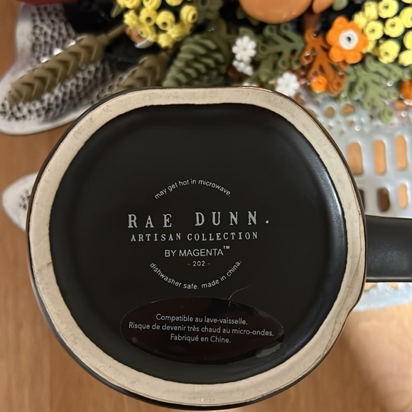 Rae Dunn VAMPIRE  JUICE Mug​​​ - Picture 3 of 4